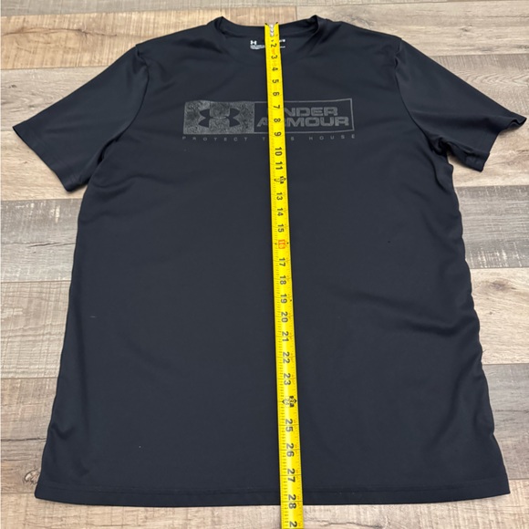 Under Armour Men's Black Short Sleeve Tee - Picture 5 of 5